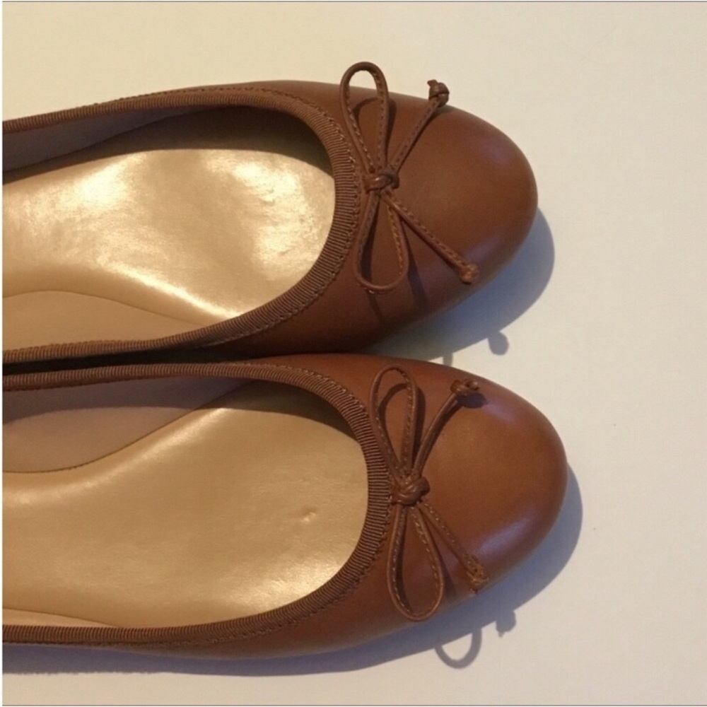 BANANA REPUBLIC FLAT SLIP ON UPPER LEATHER BOW DETAIL SIZE 10-B - Picture 6 of 13